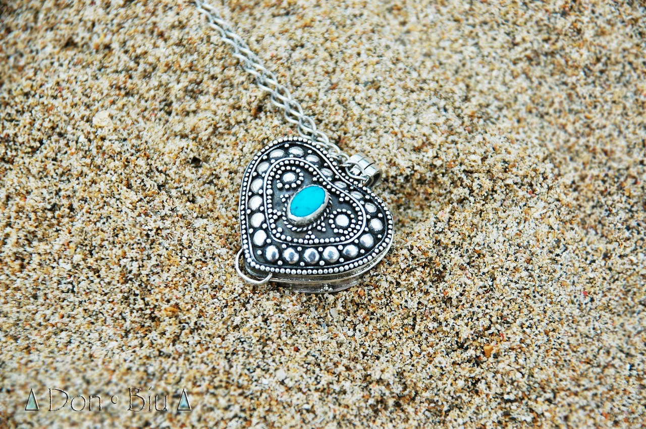 Locket Pendant Necklace, Heart Jewelry, Boho, Turquoise Necklace, Sterling Silver Compartment Necklace, Photo Locket Necklace, Silver Locket